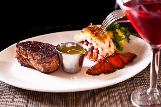 Steak-and-Lobster-640x426